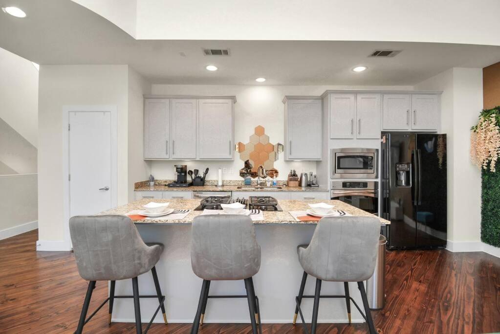 Vila 3Br/3.5Ba Three Story East Downtown Townhouse With View Houston Exteriér fotografie
