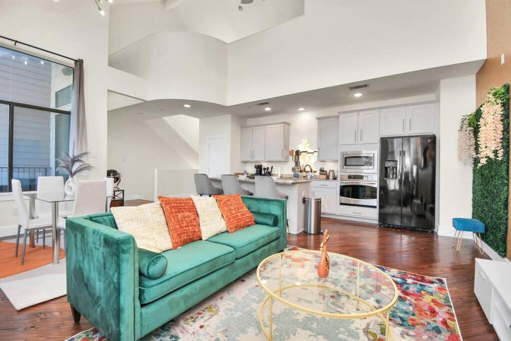 Vila 3Br/3.5Ba Three Story East Downtown Townhouse With View Houston Exteriér fotografie