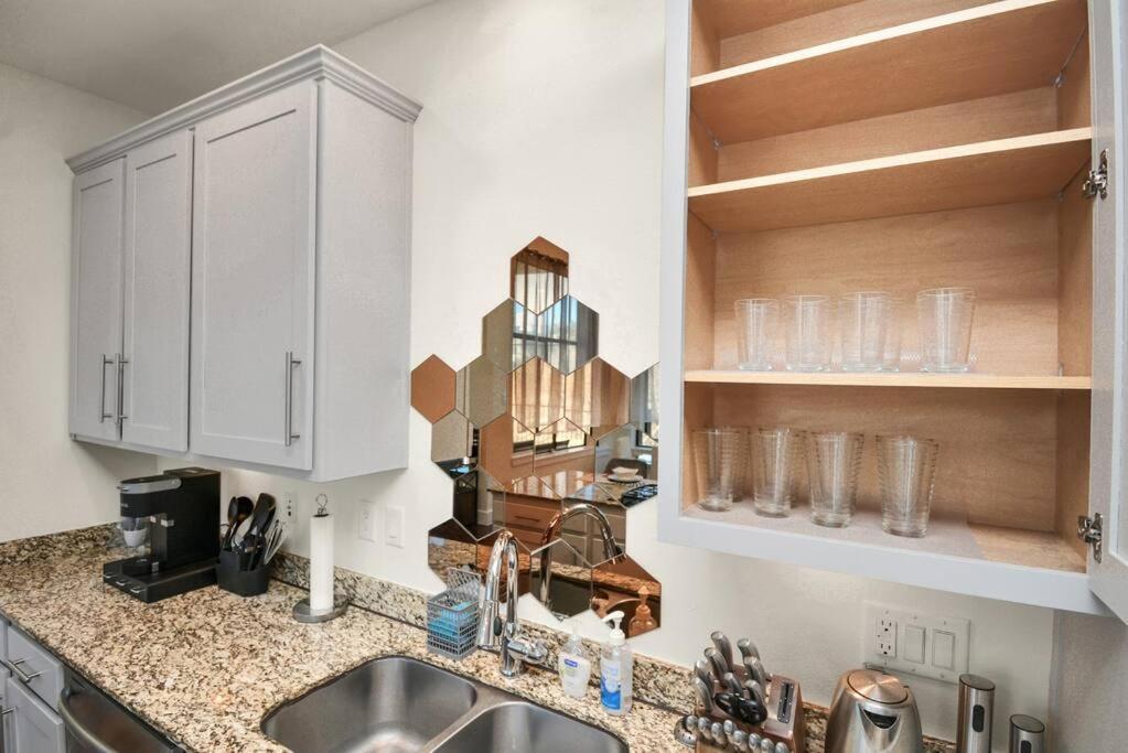 Vila 3Br/3.5Ba Three Story East Downtown Townhouse With View Houston Exteriér fotografie