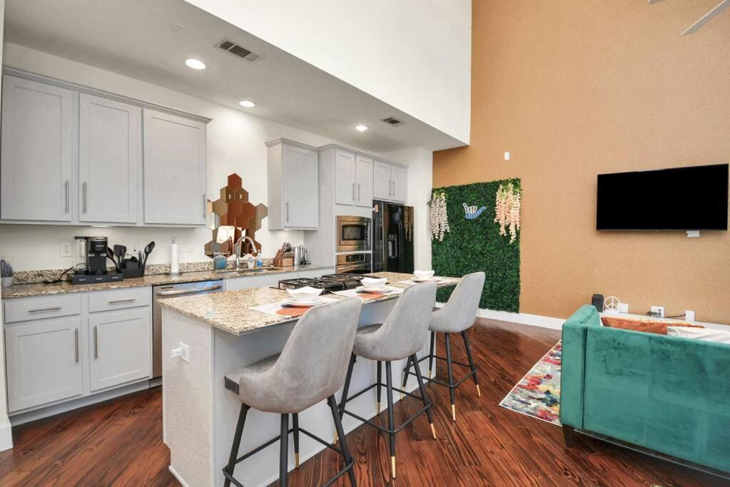 Vila 3Br/3.5Ba Three Story East Downtown Townhouse With View Houston Exteriér fotografie
