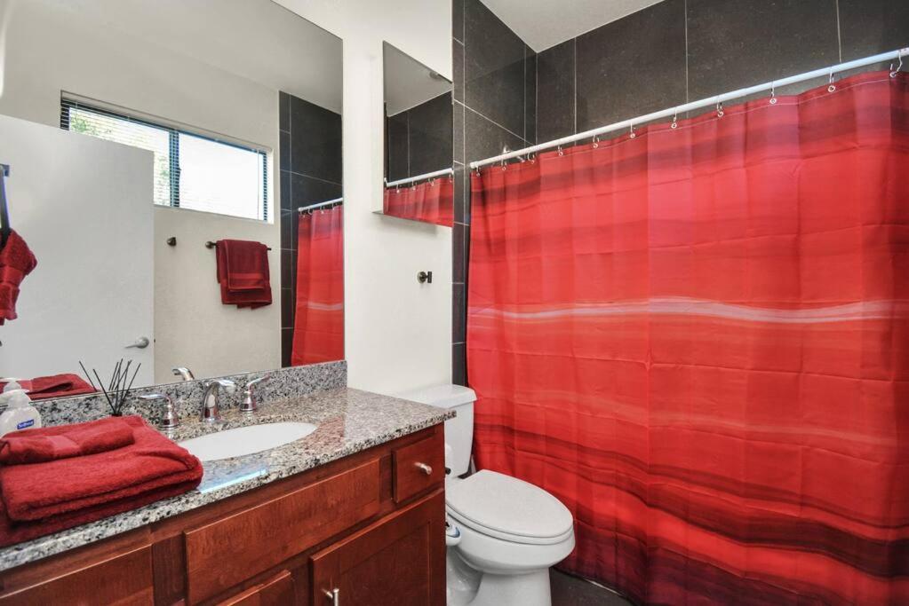 Vila 3Br/3.5Ba Three Story East Downtown Townhouse With View Houston Exteriér fotografie