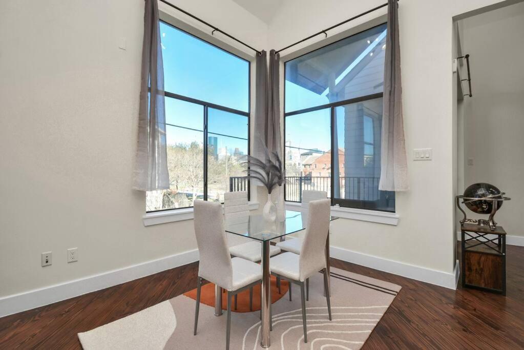 Vila 3Br/3.5Ba Three Story East Downtown Townhouse With View Houston Exteriér fotografie